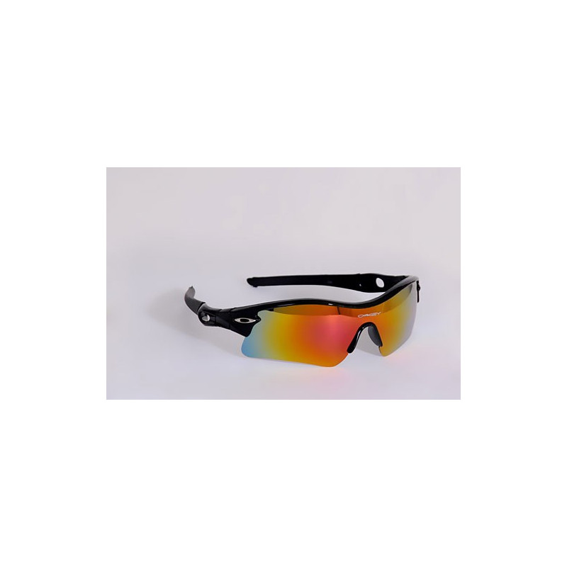 قیمت عینک oakley